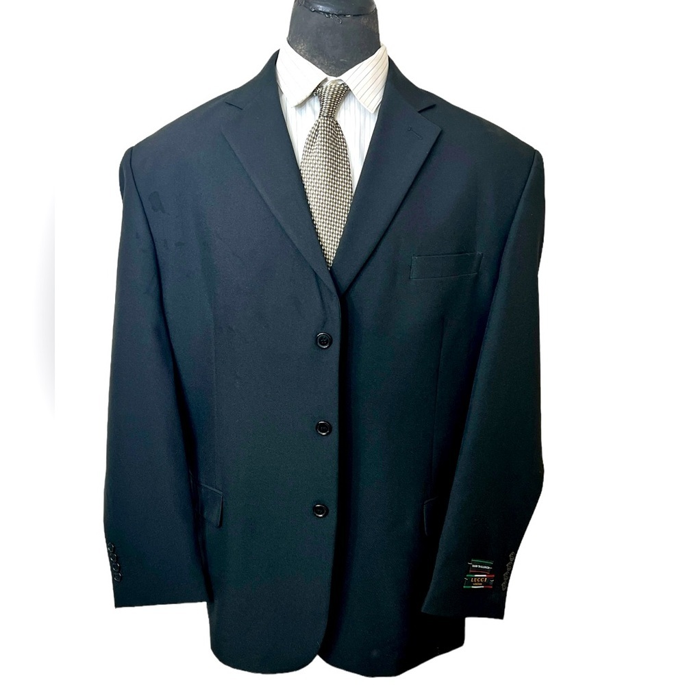 LUCCI COLLEZIONE COLOR BLACK MADE IN ITALY. RETAIL $199.00 FASHIONABLE, …